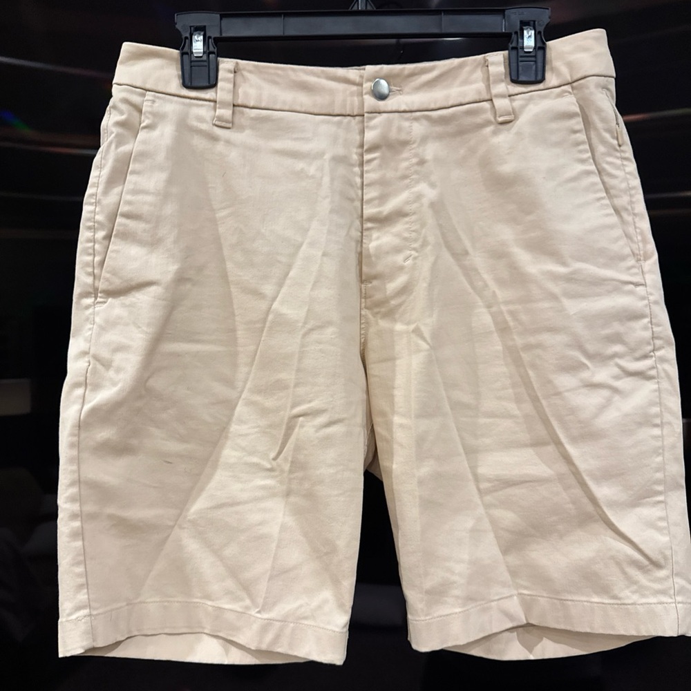 Lululemon Flat Front Shorts size 31